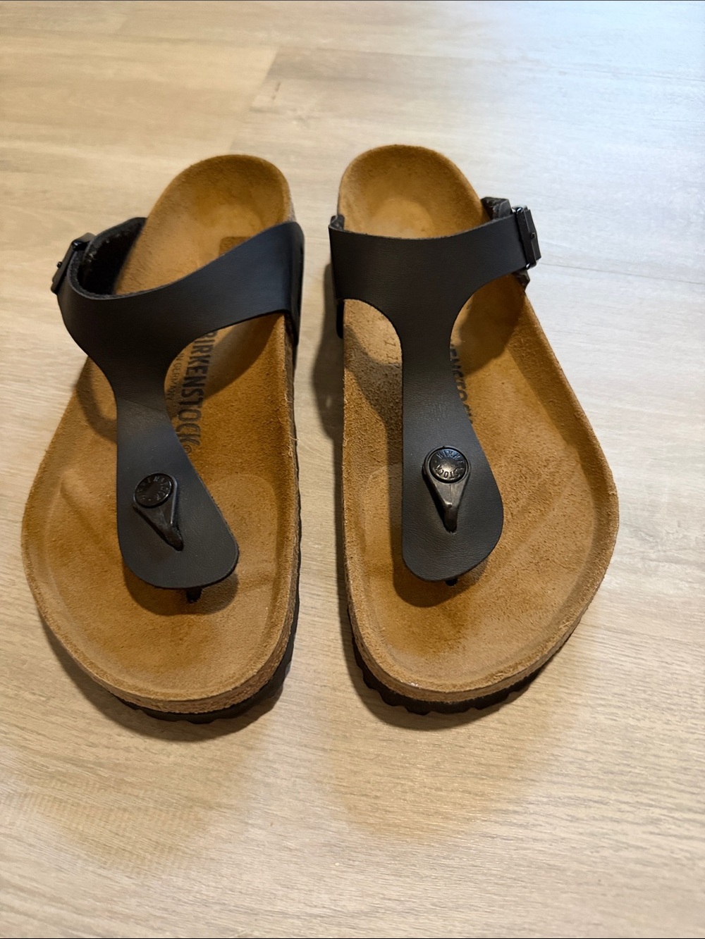 Birkenstock Gizeh Women's Black Leather Thong Sandals size 39